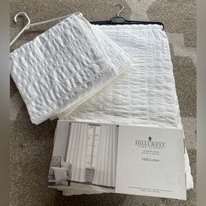 NWOT Hillcrest Window Panels